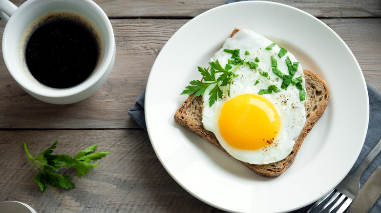 Fried egg on toast