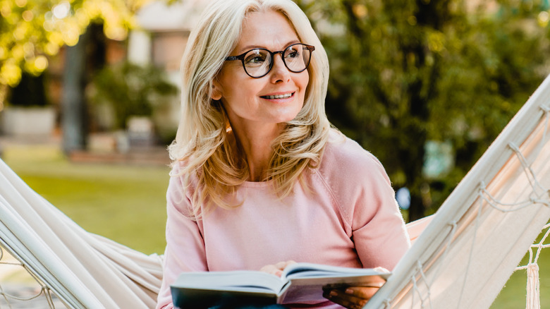 Older woman wearing glasses 