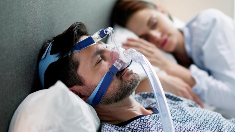 man wearing cpap for sleep apnea