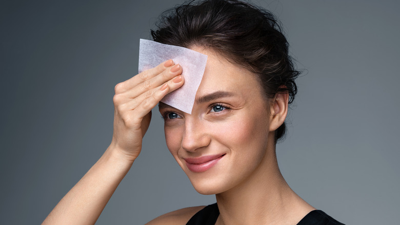 woman wiping t-zone