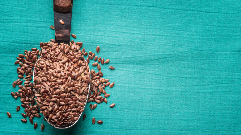 Spoon full of flaxseeds