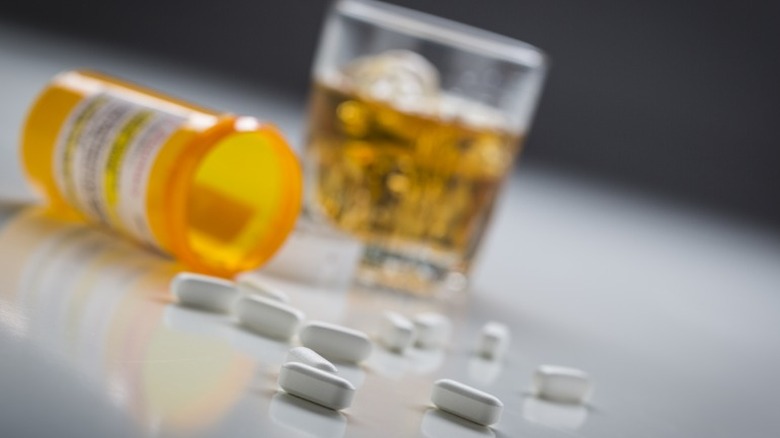 alcohol and pills 