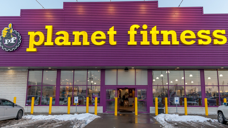 planet fitness gym building