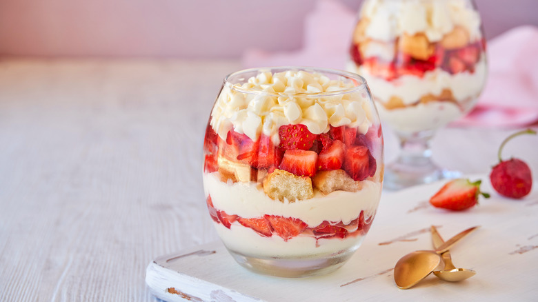 strawberry whipped cream dessert