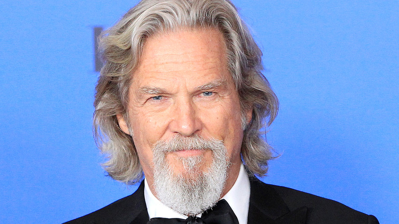 close up of actor Jeff Bridges 