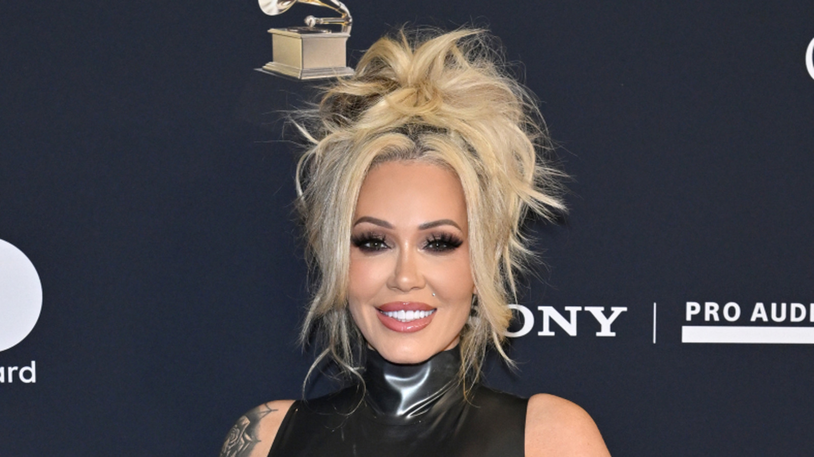 <a href="https://www.healthdigest.com/2104596/jelly-roll-wife-bunnie-xo-horrible-experienceglp-1-she-is-not-alone/" target="_blank">Jelly Roll’s Wife Bunnie Xo Had A Horrible Experience With GLP-1s — Sadly, She’s Not Alone</a>