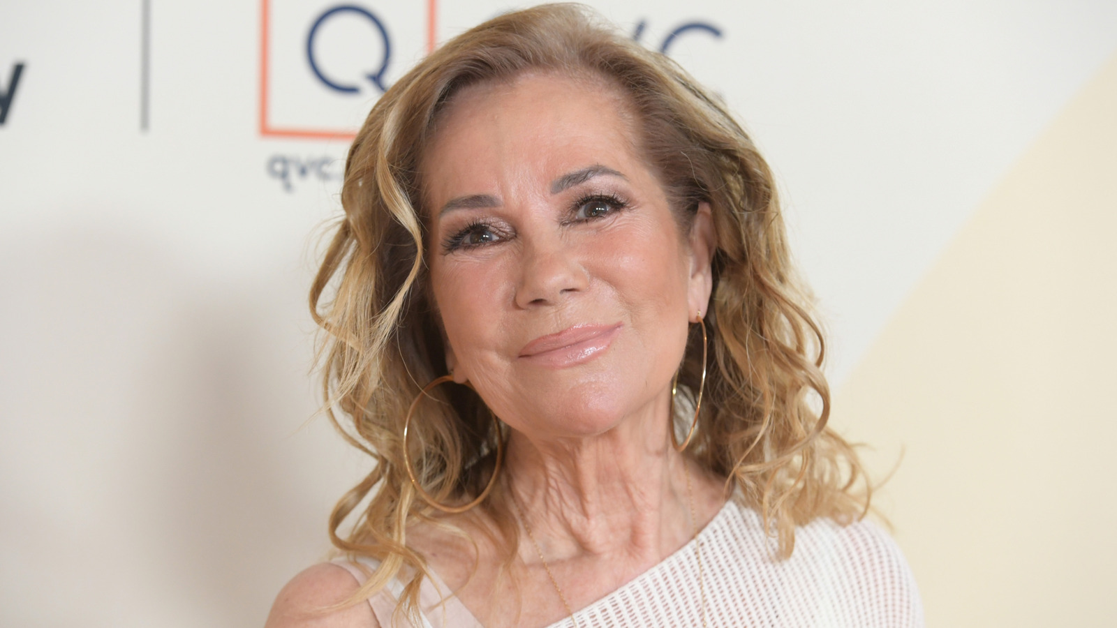 <a href="https://www.healthdigest.com/2205661/kathie-lee-gifford-mr-potato-head-surgeries/" target="_blank">‘I Feel Like Mr. Potato Head’: Kathie Lee Gifford’s Joke About Her Surgeries Belongs On A Mug</a>