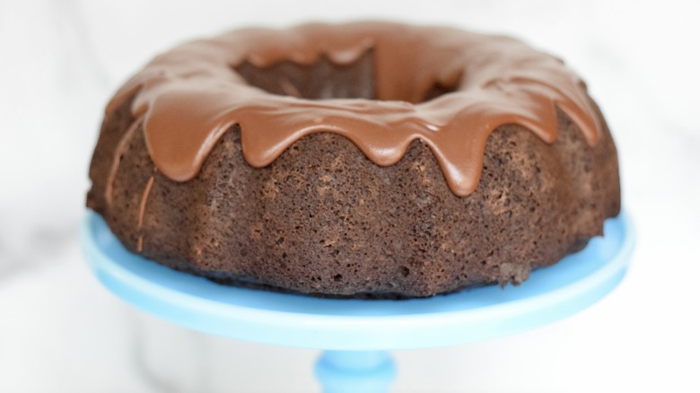 keto chocolate bundt cake