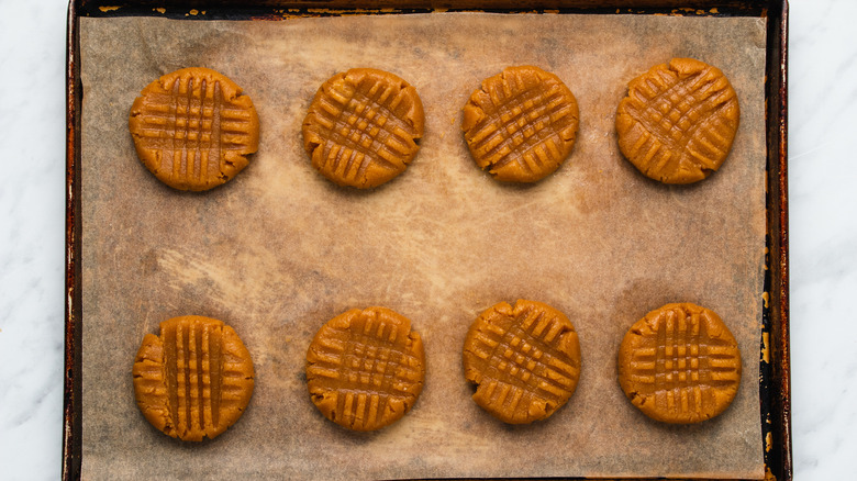 unbaked peanut butter cookies