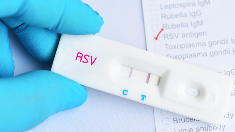 RSV test in hand