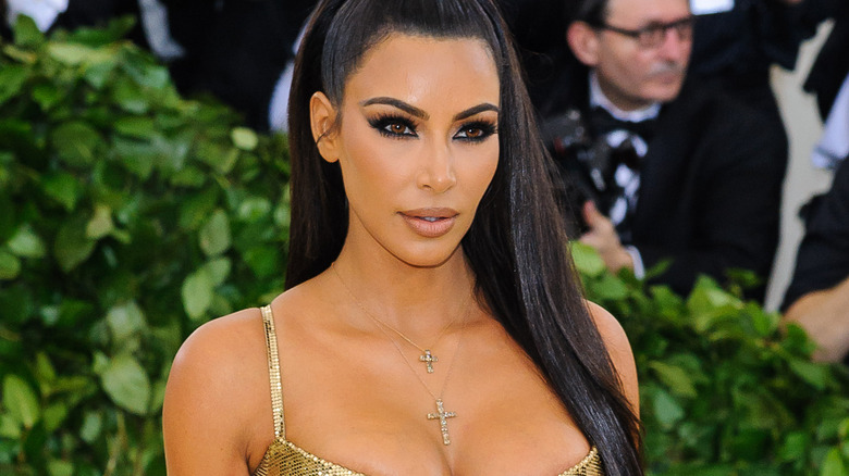 Kim Kardashian with tanned skin