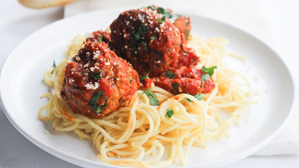 pasta and low-carb meatballs