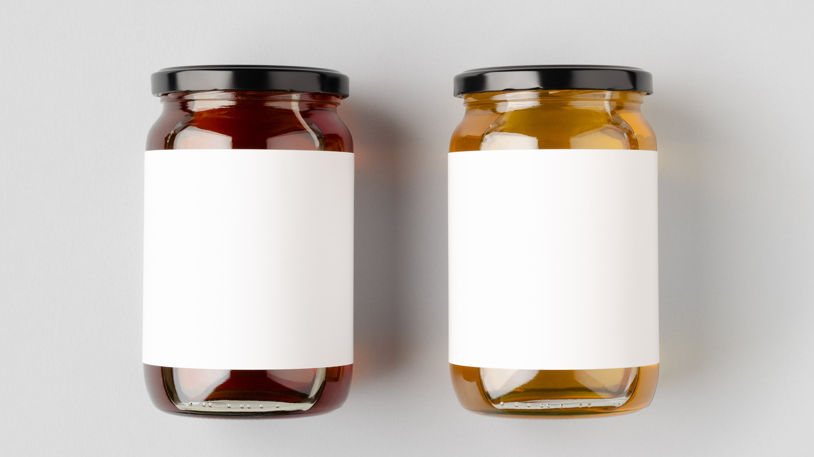 Maple Syrup Versus Honey: Which One Is Better For You?