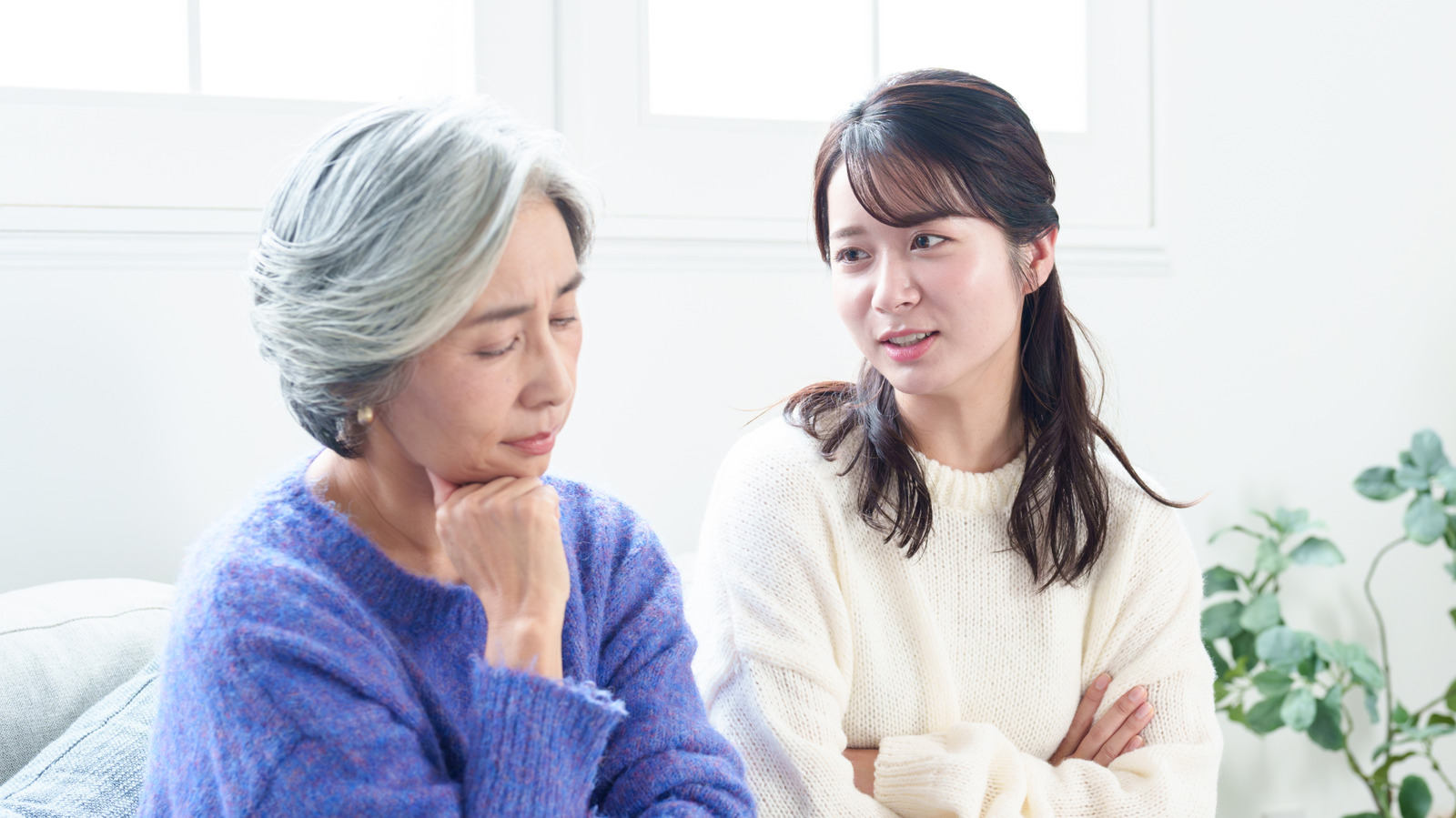 <a href="https://www.healthdigest.com/2205965/millennials-boomers-different-views-primary-care-doctor/" target="_blank">Millennials And Boomers Are Split On One Big Doctor Decision</a>