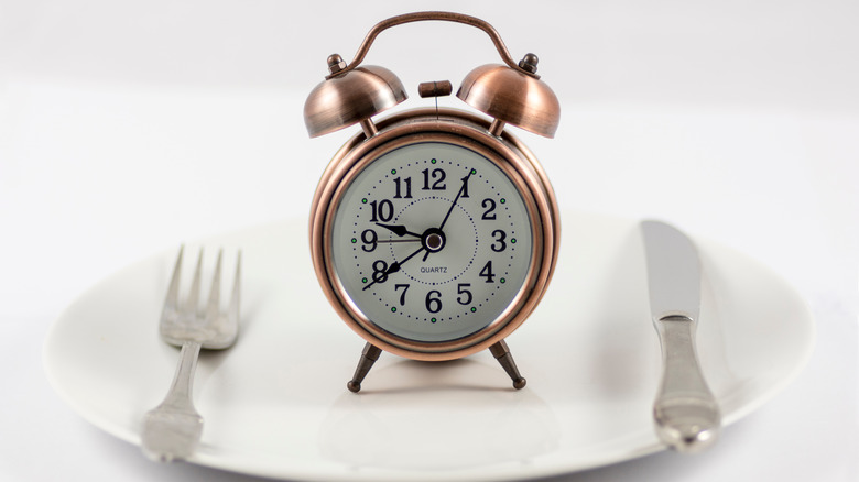 clock on plate