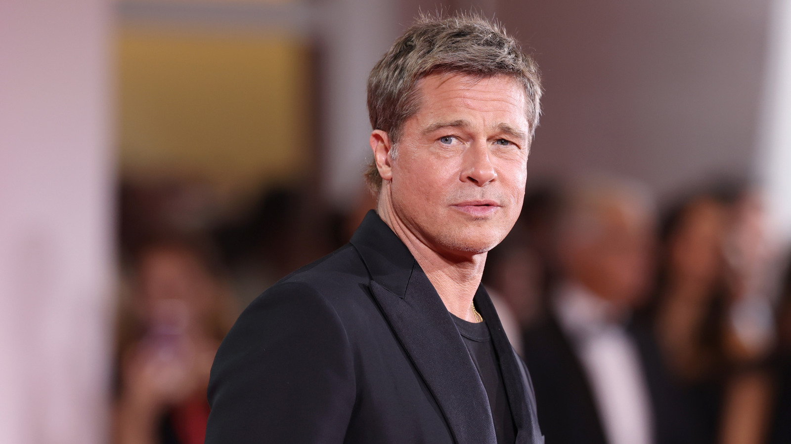 <a href="https://www.healthdigest.com/2237351/not-just-brad-pitt-celebrities-gave-up-alcohol-reintroduced-drinking/" target="_blank">Not Just Brad Pitt: Celebrities Who Gave Up Alcohol, Then Reintroduced It Into Their Lives</a>