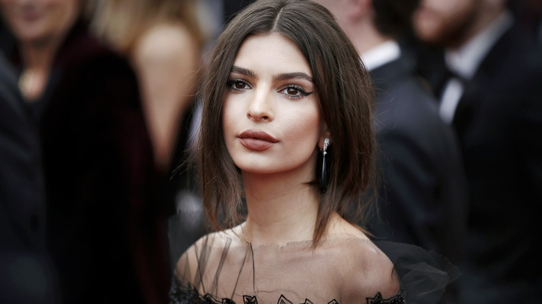 Emily Ratajkowski at an event in 2017