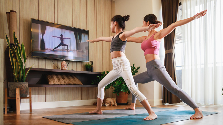 women doing yoga 