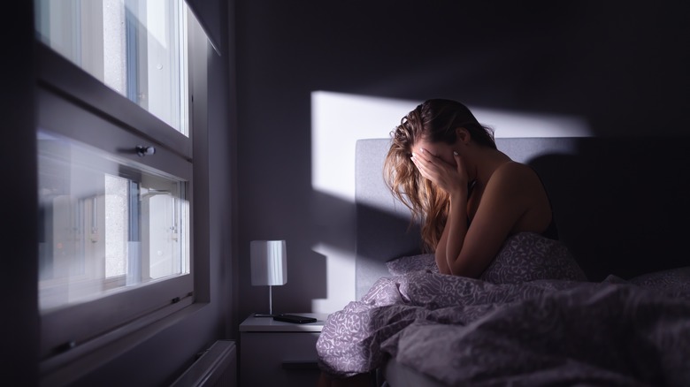 woman struggling with sleep 