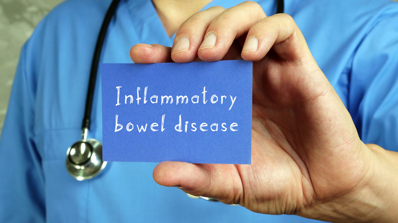 doctor holding IBD card