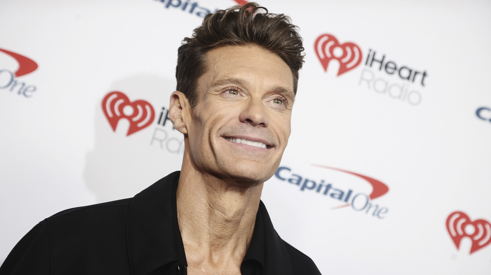 <a href="https://www.healthdigest.com/2285049/ryan-seacrest-new-shirtless-workout-snaps-prove-50-new-30/" target="_blank">Ryan Seacrest’s New Shirtless Workout Snaps Prove 50 Is The New 30</a>