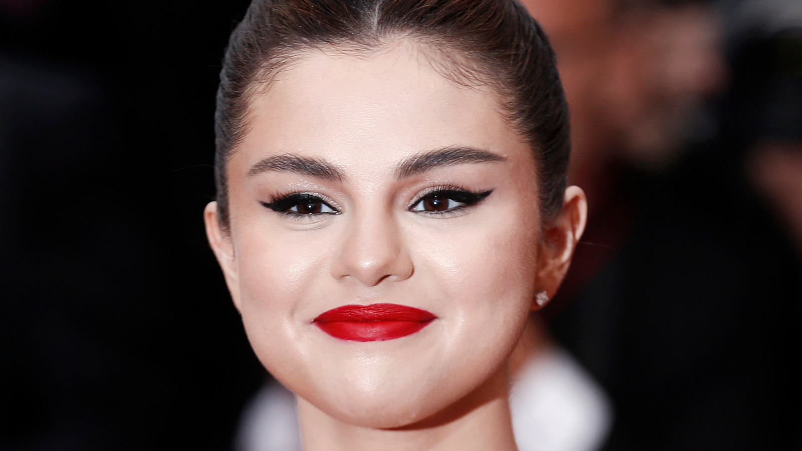 Selena Gomez s Bipolar Disorder Diagnosis Explained
