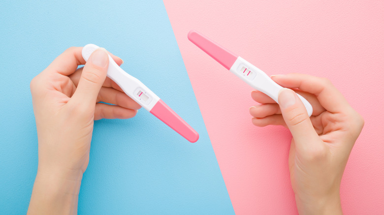 positive and negative pregnancy tests 