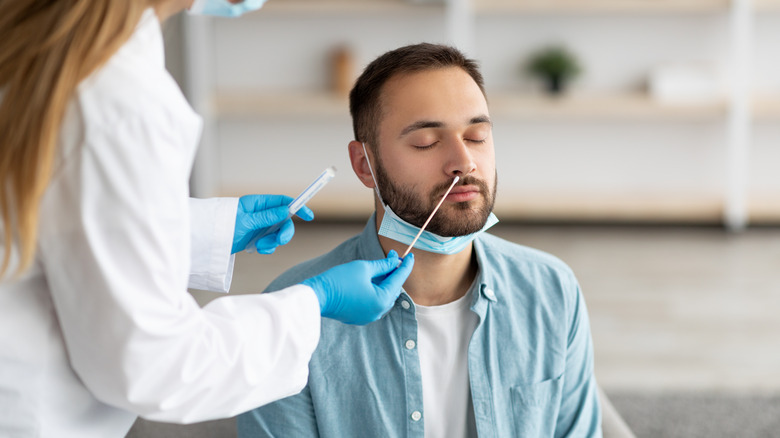 Man getting nasal swab