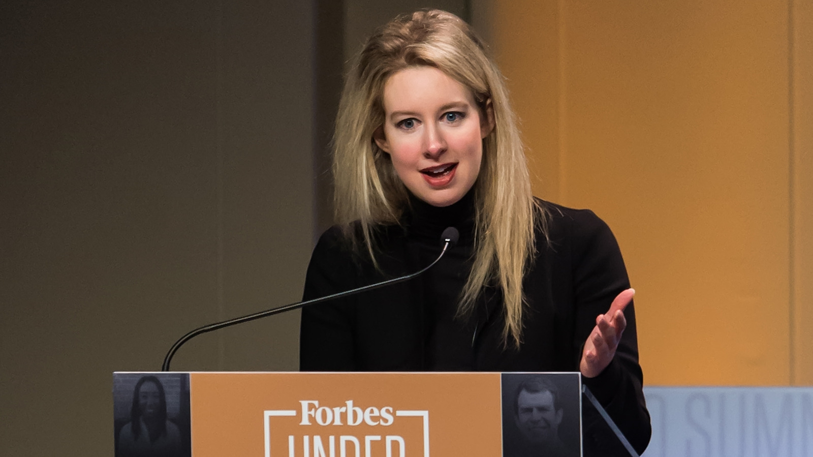 <a href="https://www.healthdigest.com/2274395/spaghetti-and-canned-tuna-what-elizabeth-holmes-diet-in-prison-like-anemia/" target="_blank">The Medical Reason Elizabeth Holmes Had To Break Her Vegan Diet In Prison</a>