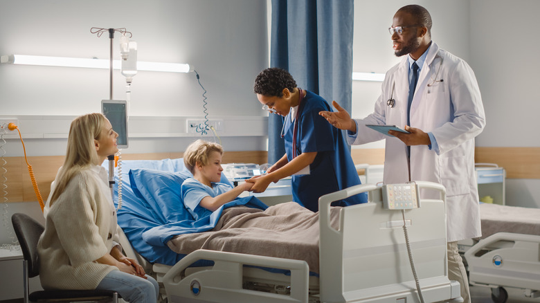 Mom and kid in hospital