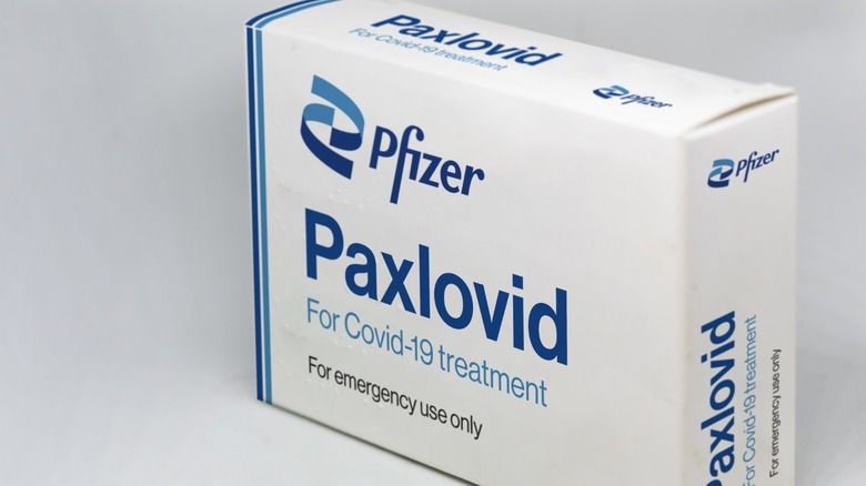 Paxlovid box