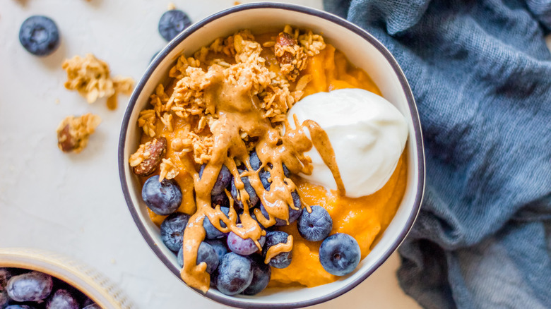 sweet potato smoothie bowl 