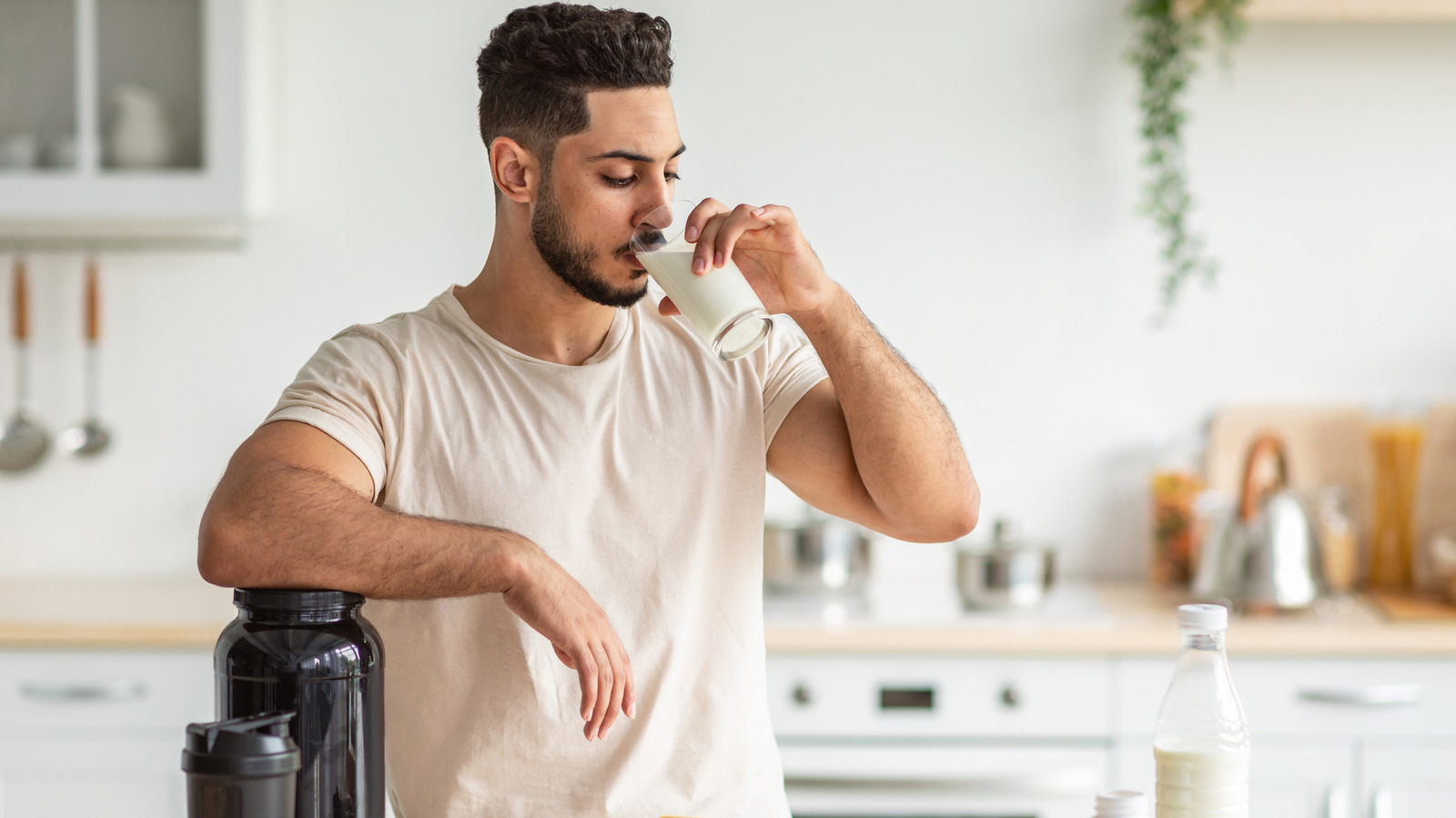 <a href="https://www.healthdigest.com/1861288/how-to-make-homemade-protein-powder-benefits/" target="_blank">The 3-Ingredient Protein Powder You Can Make At Home (But Is It Healthier Than Store-Bought?)</a>