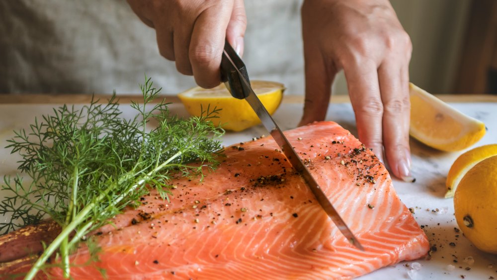 slicing salmon