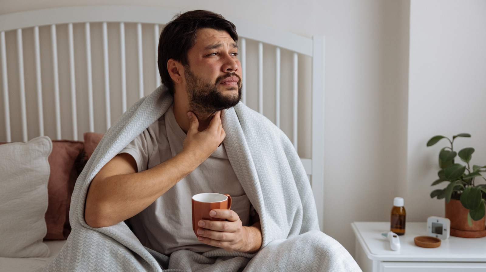 <a href="https://www.healthdigest.com/1797684/best-juice-for-sore-throat-pomegranate-prevent-cancer/" target="_blank">The Best Juice To Drink For A Sore Throat Can Also Help Ward Off Cancer</a>