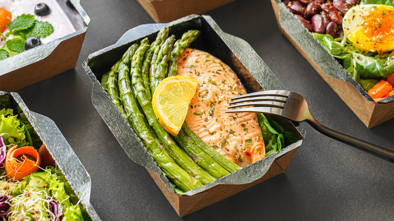 Healthy meals prepacked in boxes