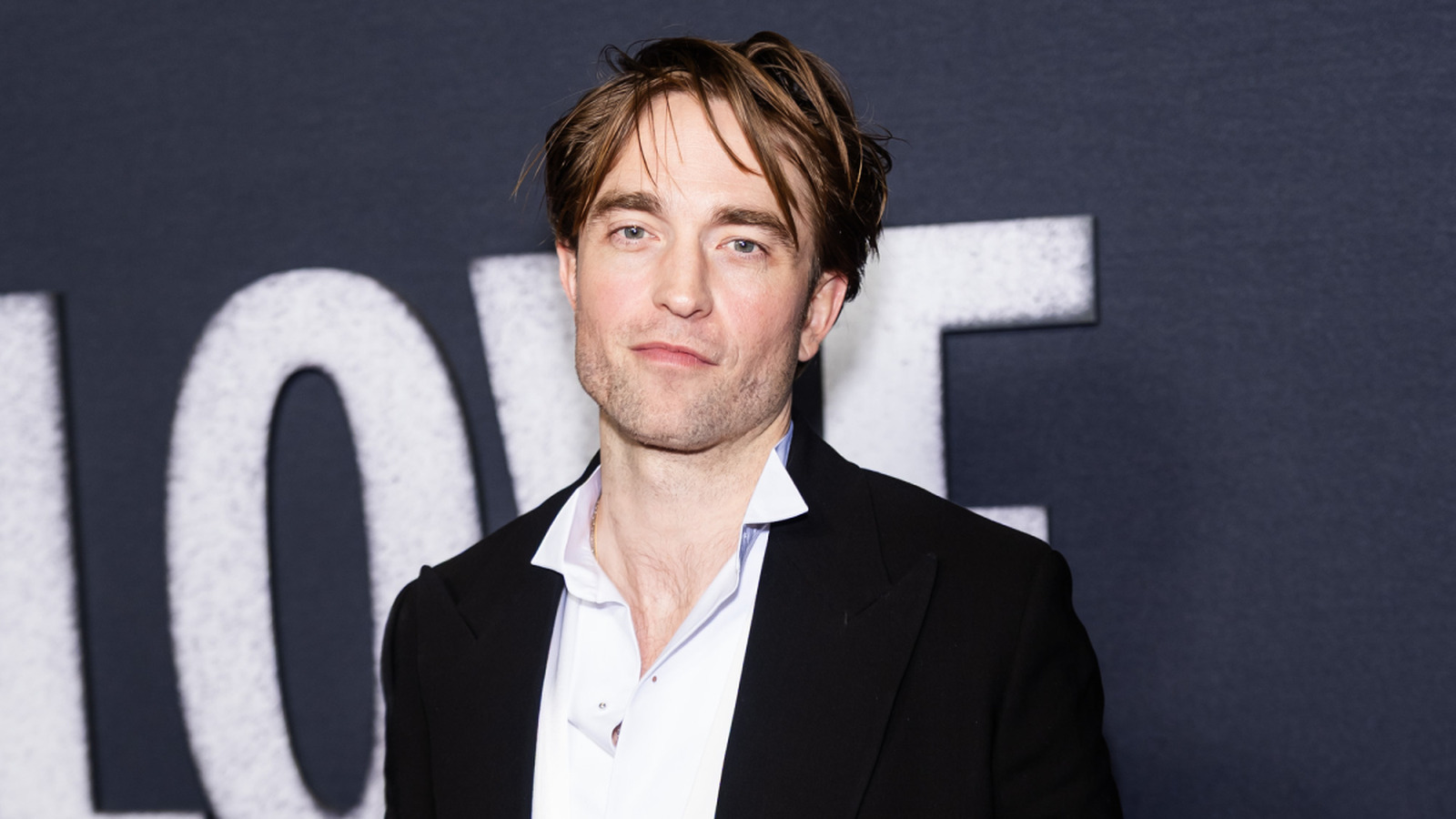 <a href="https://www.healthdigest.com/2087122/robert-pattinson-twilight-on-set-injury-butt-cheek/" target="_blank">The Cheeky On-Set Injury Robert Pattinson Faced Early On Filming Twilight</a>