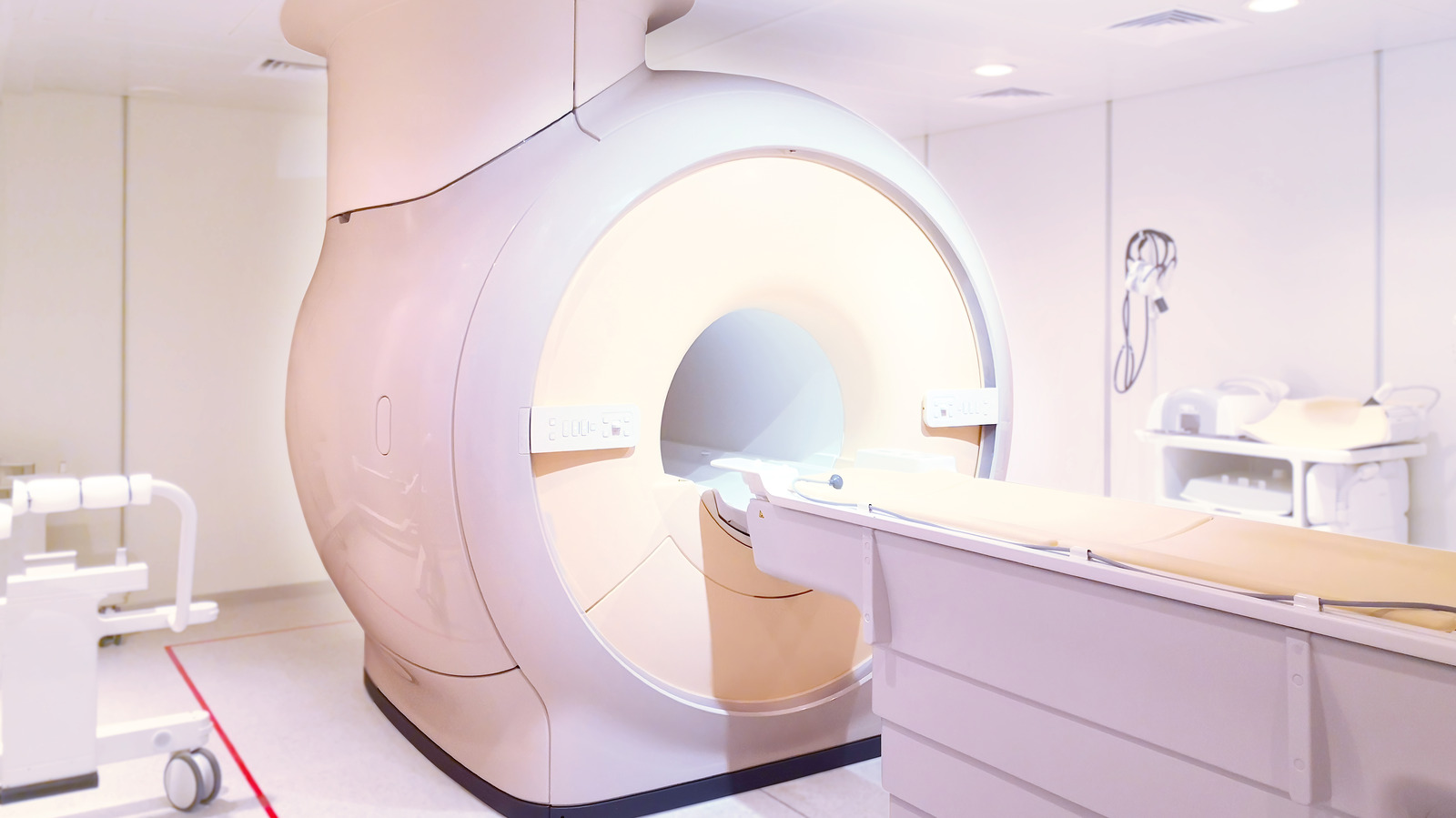 CT和MRI设备在外观上很相似，它们究竟有什么区别呢？ - 知乎