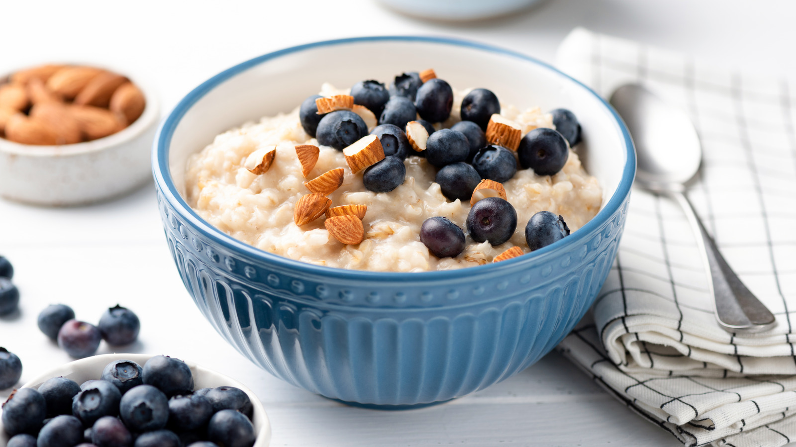 The Downsides Of Eating Too Much Oatmeal