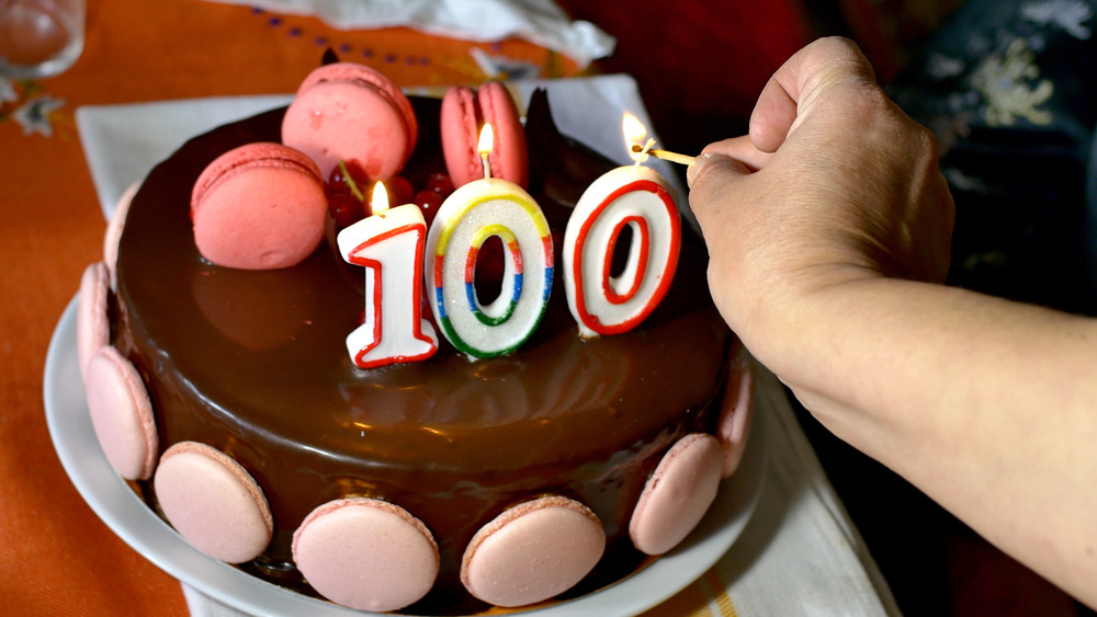 cake for centenarian