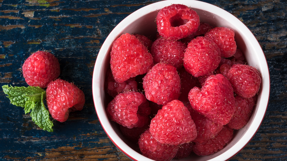 raspberries in a bowl