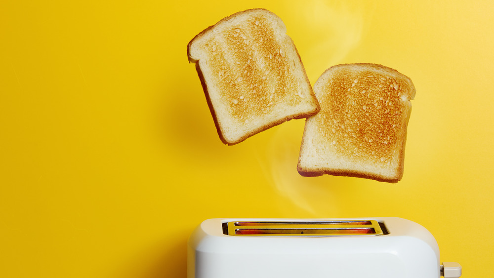 Toasted bread 