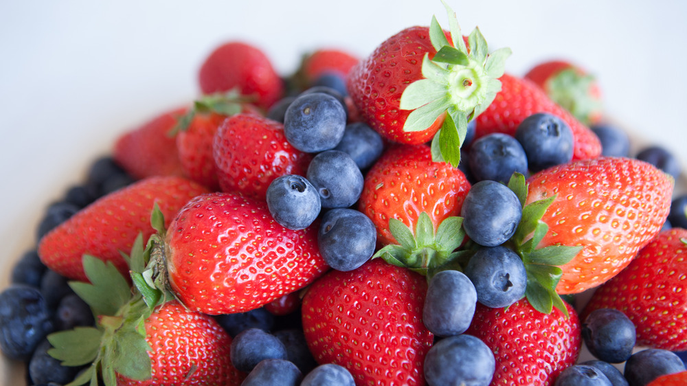 Blueberries and strawberries 