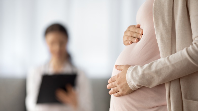 Pregnant woman in hospital 