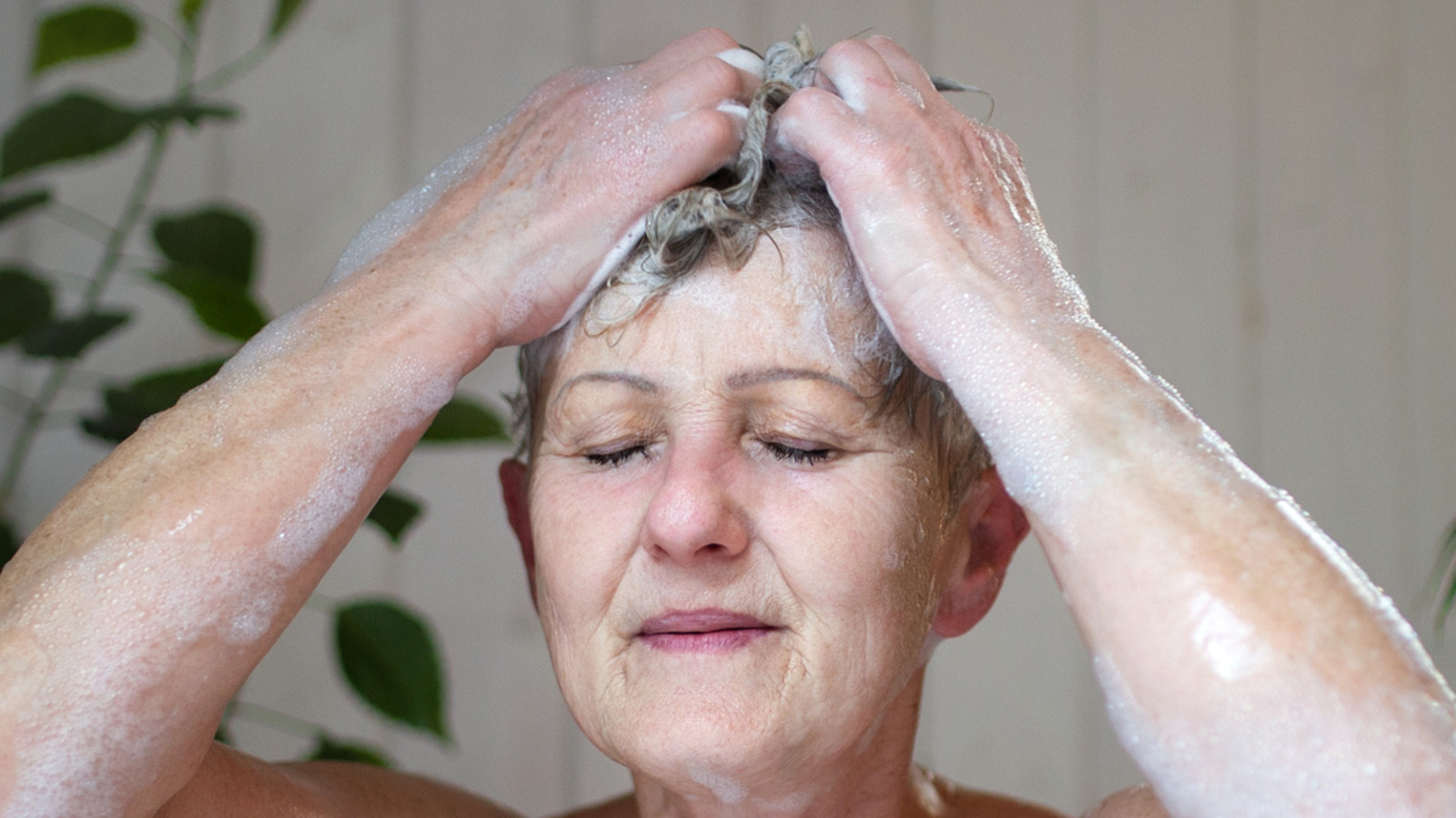 <a href="https://www.healthdigest.com/2204718/outdated-boomer-hair-hygiene-rule-millennials-leaving-behind/" target="_blank">The Outdated Boomer Hair Hygiene Rule Millennials Are Leaving Behind</a>
