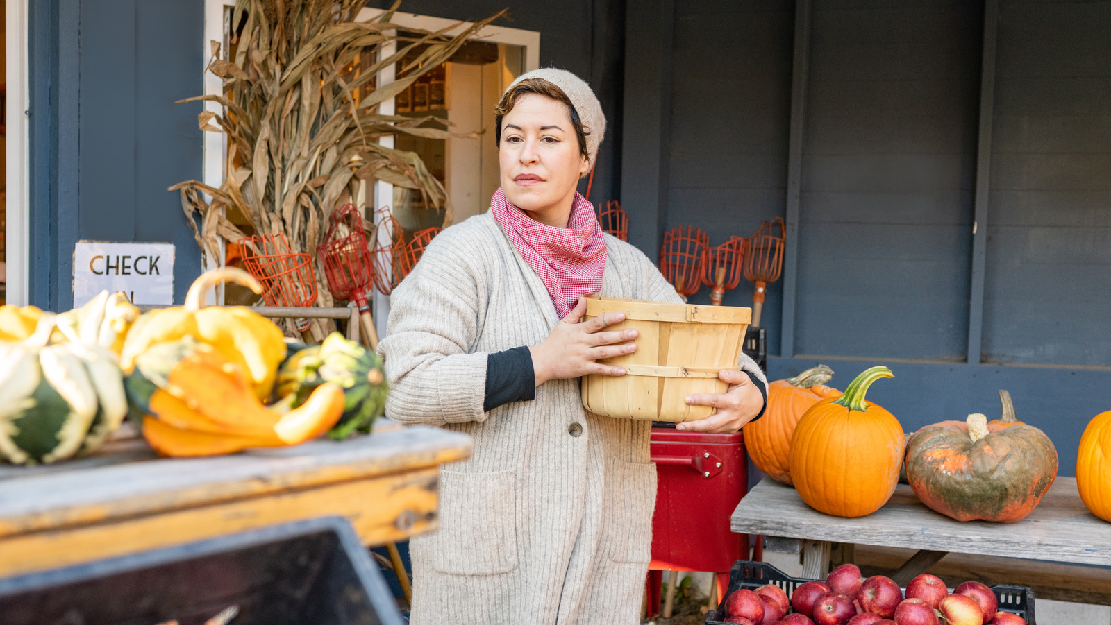 <a href="https://www.healthdigest.com/1716857/butternut-squash-nutrition-lower-blood-pressure-sugar-same-time/" target="_blank">The Popular Winter Squash That Can Lower Blood Pressure And Blood Sugar At The Same Time</a>