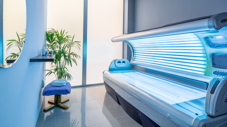 tanning bed in salon