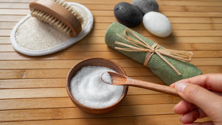 Epsom salt in a wooden bowel