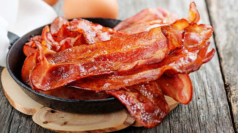 Cooked bacon in a skillet