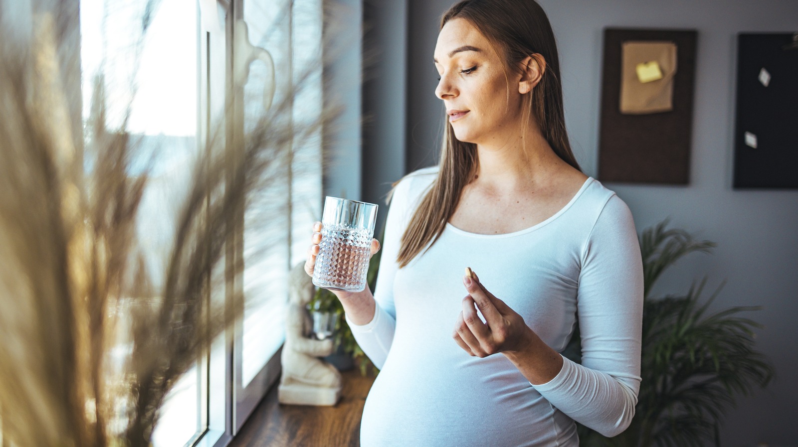 The Reason You Get Heartburn Right After Swallowing Pills